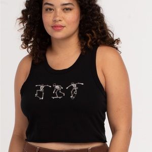 TILLYS full tilt skeleton crop tank top